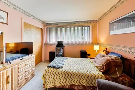 607 South George Street Mount Prospect IL 60056