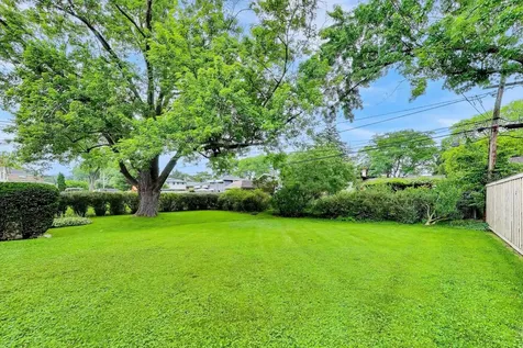 607 South George Street Mount Prospect IL 60056
