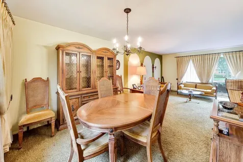 607 South George Street Mount Prospect IL 60056