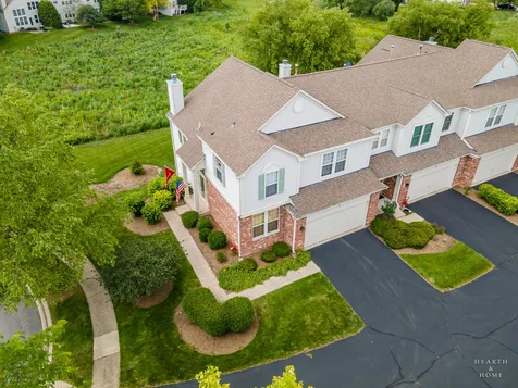 1 Parkside Court Algonquin IL 60102