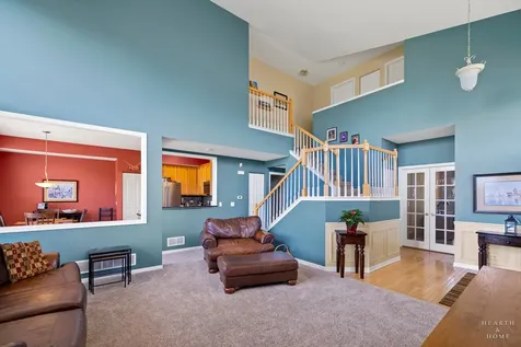 1 Parkside Court Algonquin IL 60102