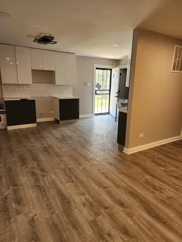 1942 Beacon Court Chicago Heights IL 60411