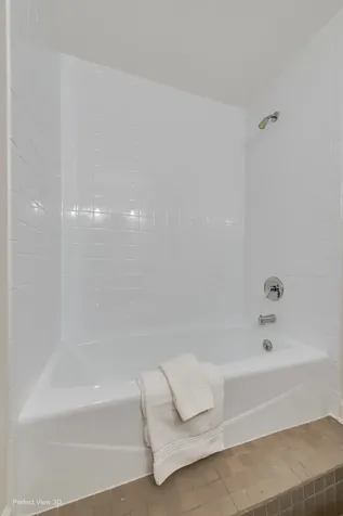 1872 North Clybourn Avenue N Chicago IL 60614
