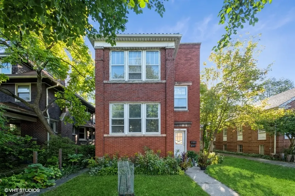 647 Asbury Avenue Evanston IL 60202
