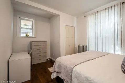 647 Asbury Avenue Evanston IL 60202