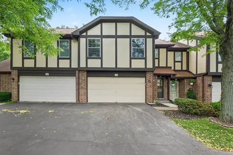 360 Golfview Court Bloomingdale IL 60108