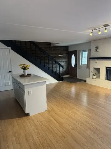 1103 Kenneth Circle Elgin IL 60120
