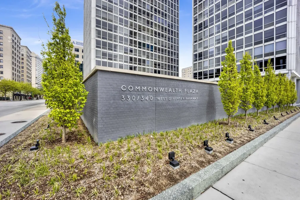 330 West Diversey Parkway Chicago IL 60657
