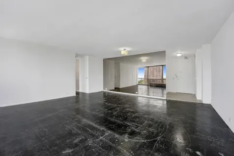 330 West Diversey Parkway Chicago IL 60657