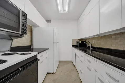 330 West Diversey Parkway Chicago IL 60657