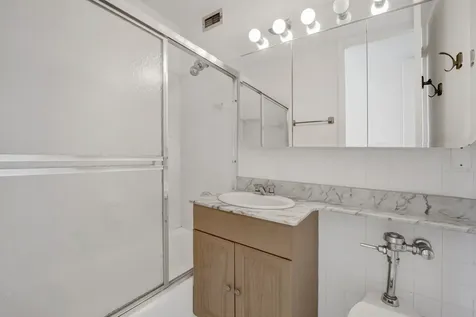 330 West Diversey Parkway Chicago IL 60657