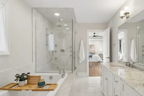 824 North Ridge Avenue Arlington Heights IL 60004