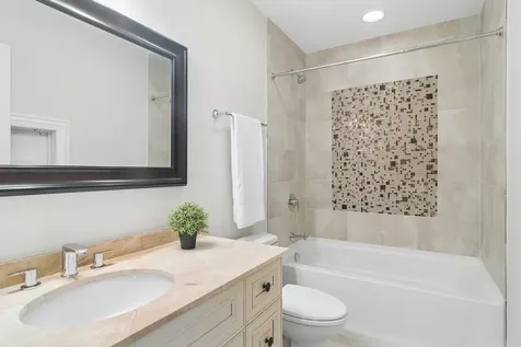 824 North Ridge Avenue Arlington Heights IL 60004