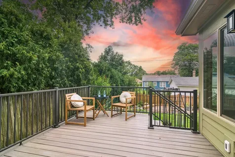 824 North Ridge Avenue Arlington Heights IL 60004