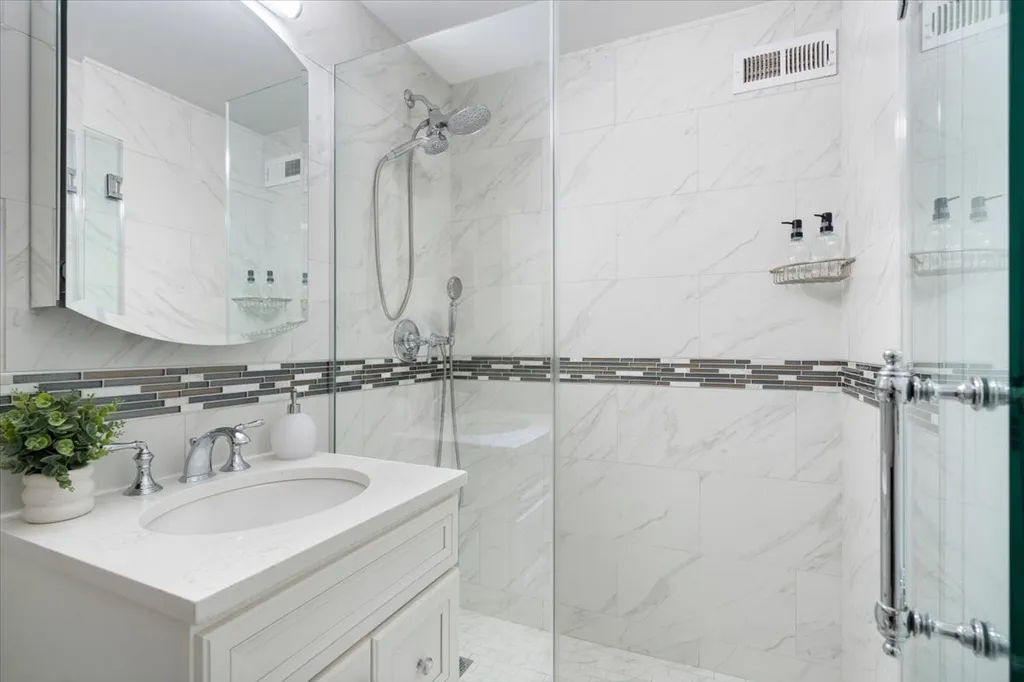1150 North Lake Shore Drive Chicago IL 60611