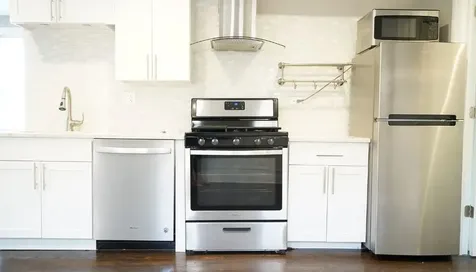 2957 North Avers Avenue Chicago IL 60618