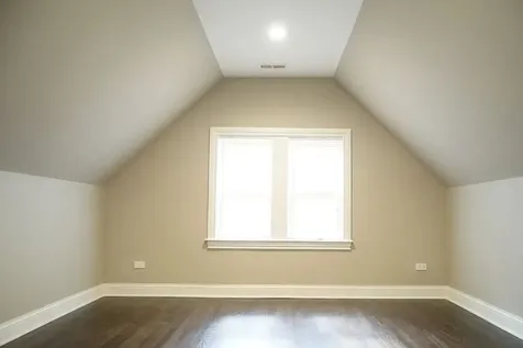 2957 North Avers Avenue Chicago IL 60618