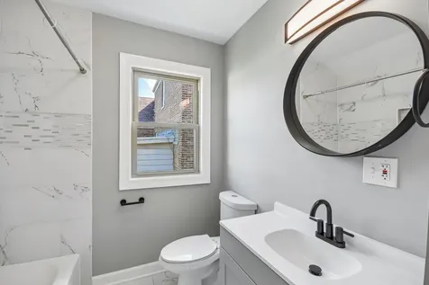 8641 South Constance Avenue Chicago IL 60617
