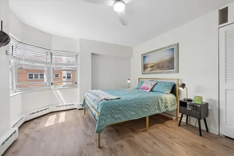 4950 North Marine Drive Chicago IL 60640