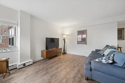 4950 North Marine Drive Chicago IL 60640