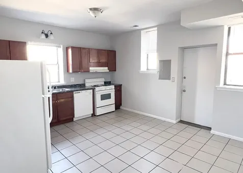 6141 South Woodlawn Avenue Chicago IL 60637