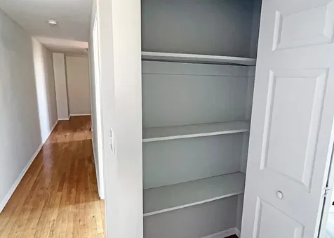 6141 South Woodlawn Avenue Chicago IL 60637