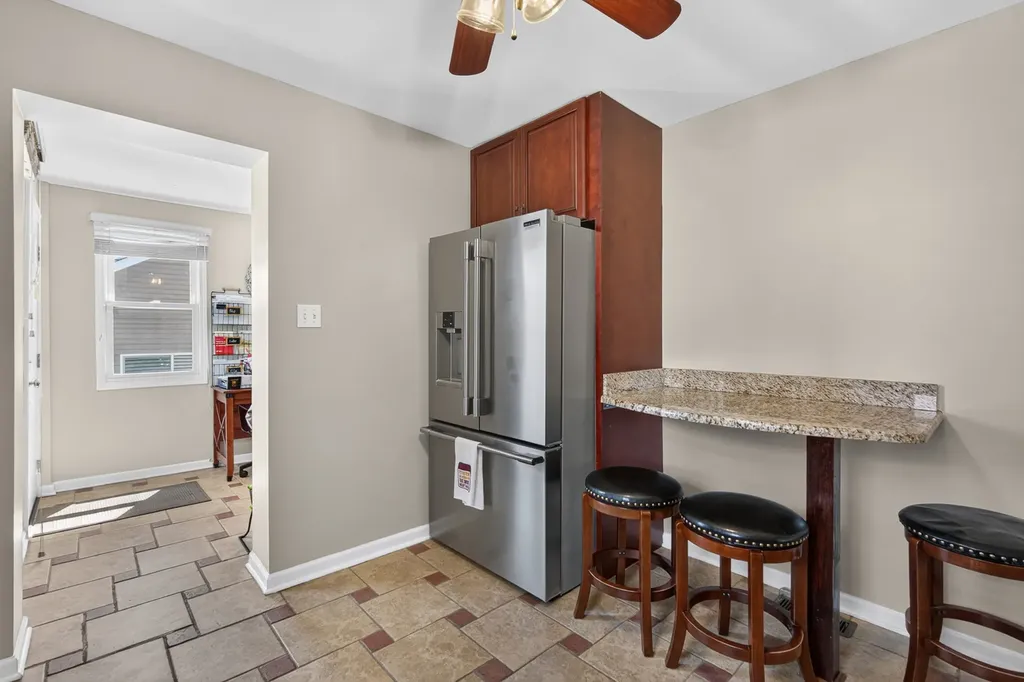 6365 North Mobile Avenue Chicago IL 60646