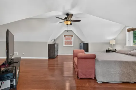 6365 North Mobile Avenue Chicago IL 60646
