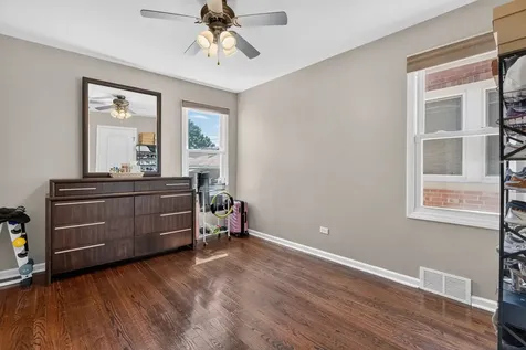 6365 North Mobile Avenue Chicago IL 60646