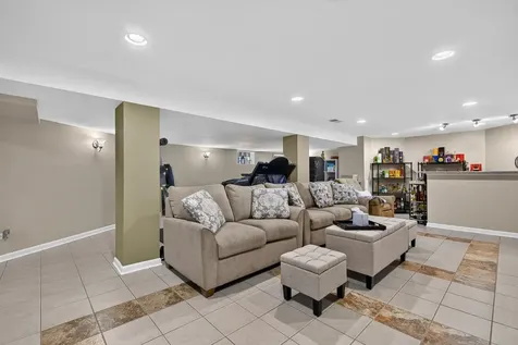 6365 North Mobile Avenue Chicago IL 60646