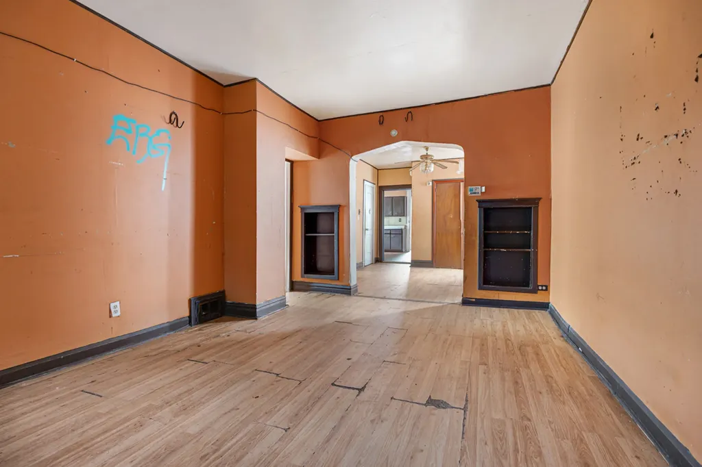 7339 South Kimbark Avenue Chicago IL 60619