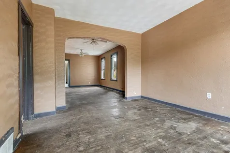 7339 South Kimbark Avenue Chicago IL 60619