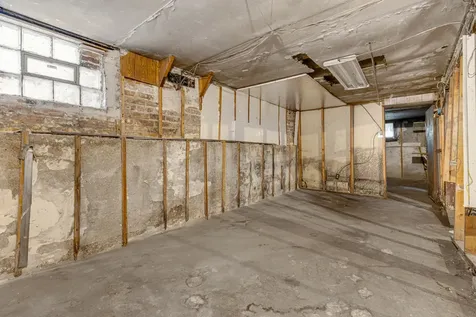 7339 South Kimbark Avenue Chicago IL 60619
