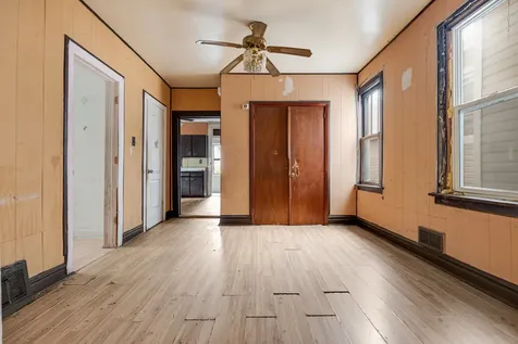 7339 South Kimbark Avenue Chicago IL 60619