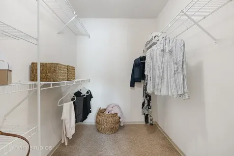 84 Sterling Circle Wheaton IL 60189
