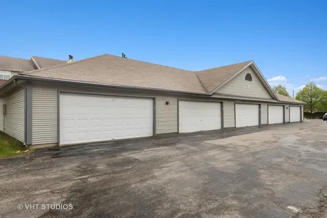 84 Sterling Circle Wheaton IL 60189