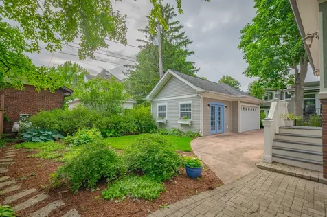 310 South Waiola Avenue La Grange IL 60525