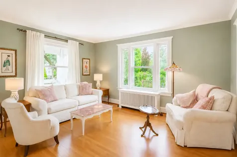 310 South Waiola Avenue La Grange IL 60525