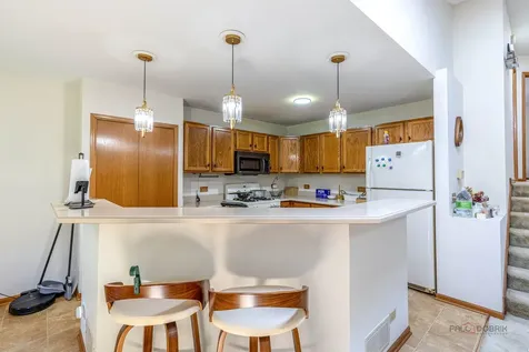 24 Garden Crescent Court Elgin IL 60123