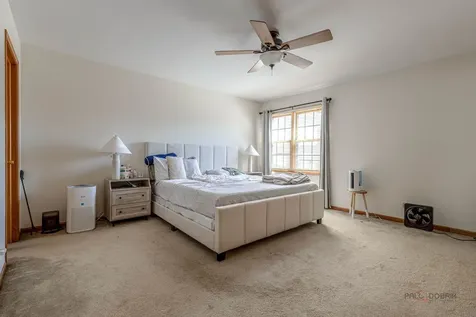 24 Garden Crescent Court Elgin IL 60123