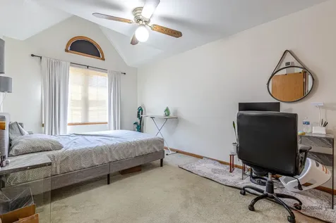 24 Garden Crescent Court Elgin IL 60123