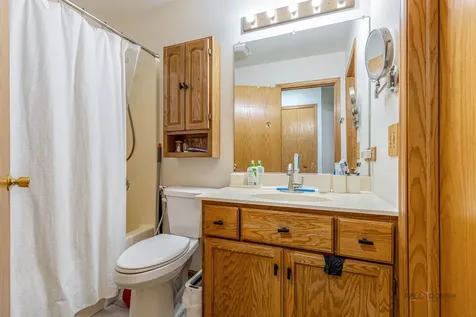 24 Garden Crescent Court Elgin IL 60123