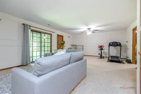 24 Garden Crescent Court Elgin IL 60123