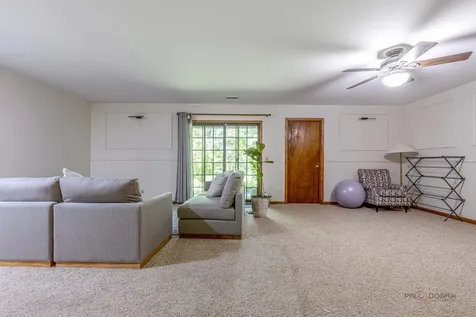 24 Garden Crescent Court Elgin IL 60123