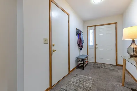 24 Garden Crescent Court Elgin IL 60123