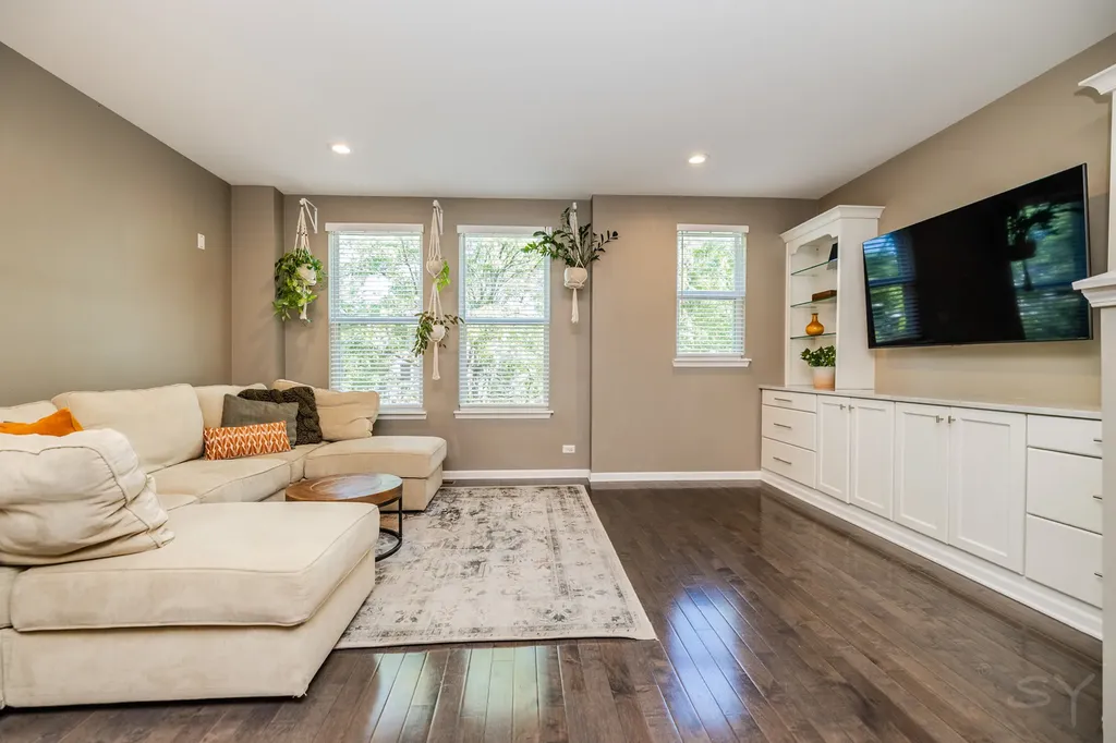 947 West 36th Street Chicago IL 60609