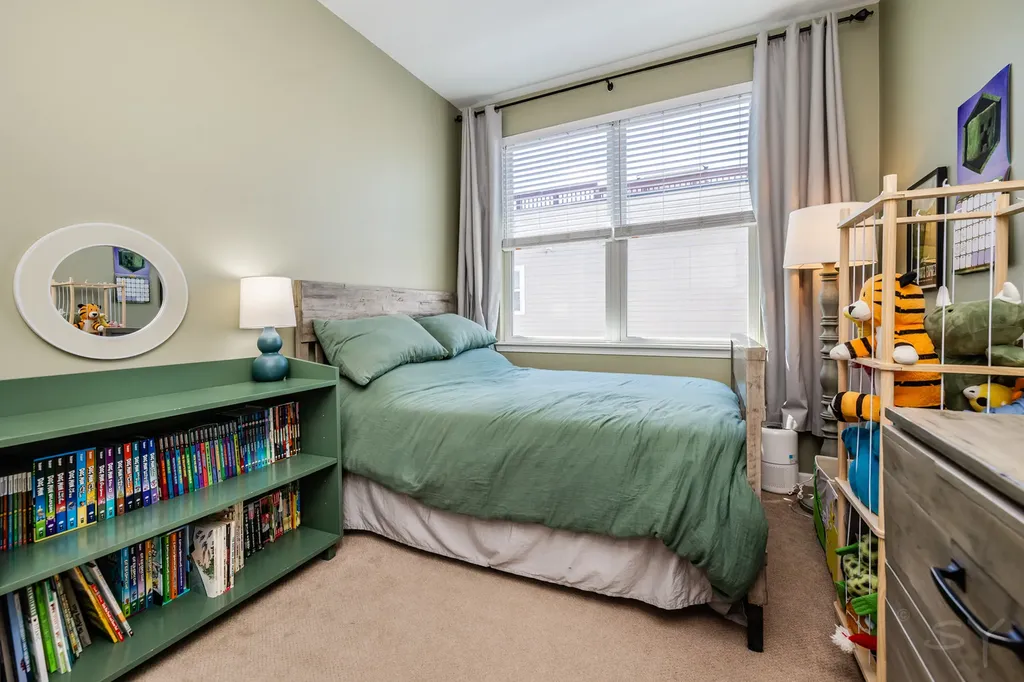 947 West 36th Street Chicago IL 60609