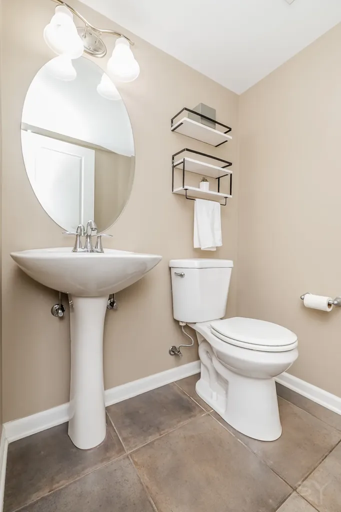 947 West 36th Street Chicago IL 60609
