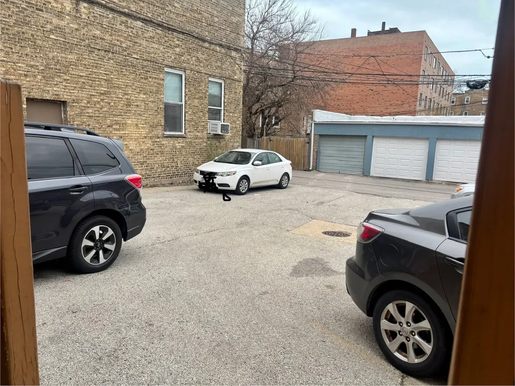 6921 North Ashland Boulevard Chicago IL 60626