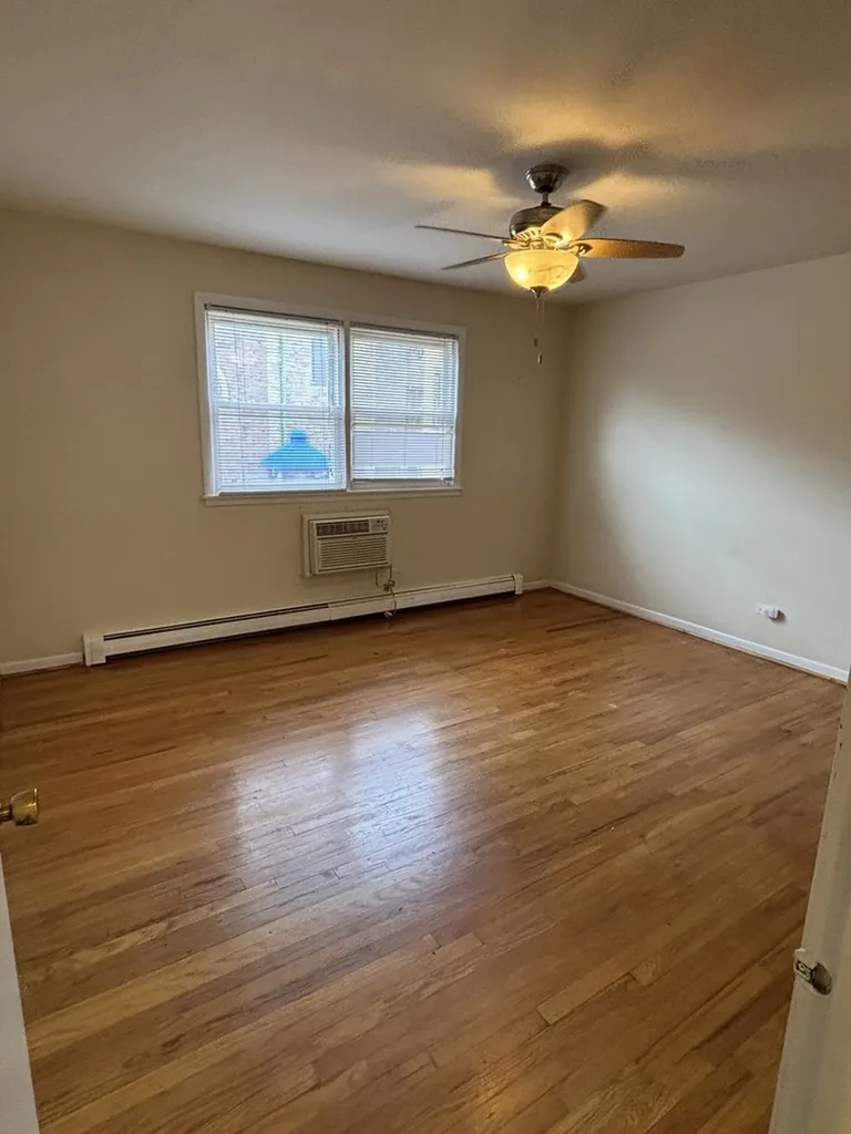 6921 North Ashland Boulevard Chicago IL 60626